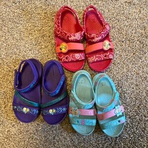 3 pair of Frozen size 10 toddler Crocs!